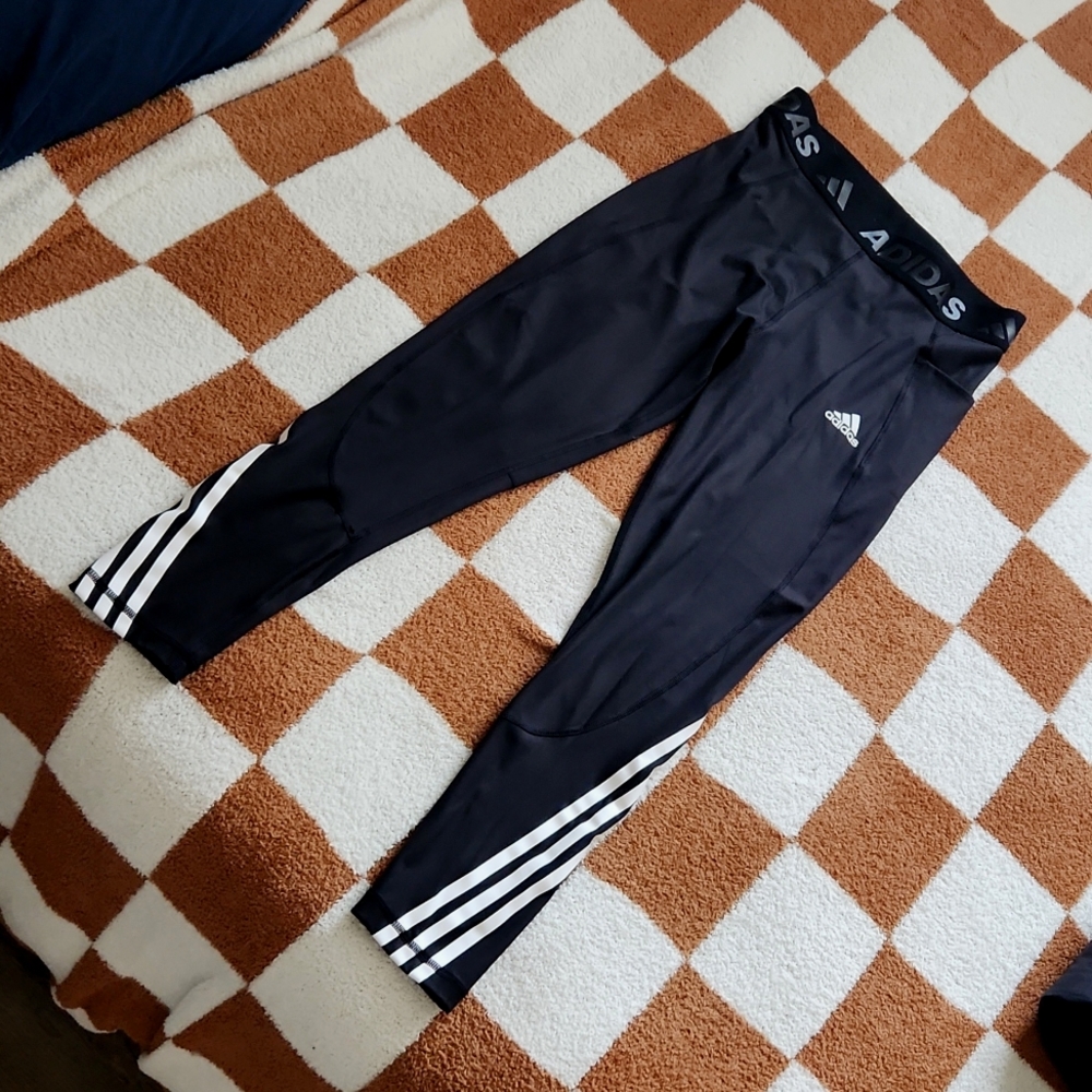 Adidas leggings